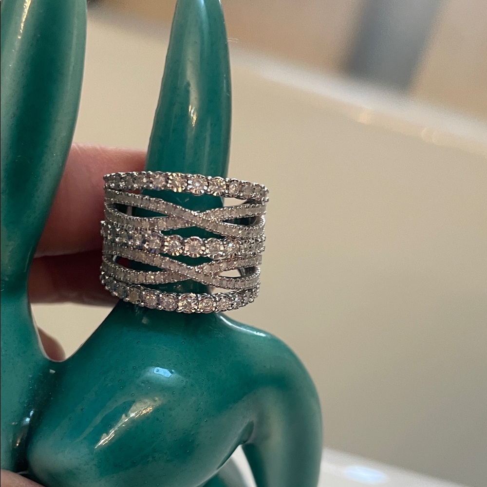 Elegant Silver Diamond Ring